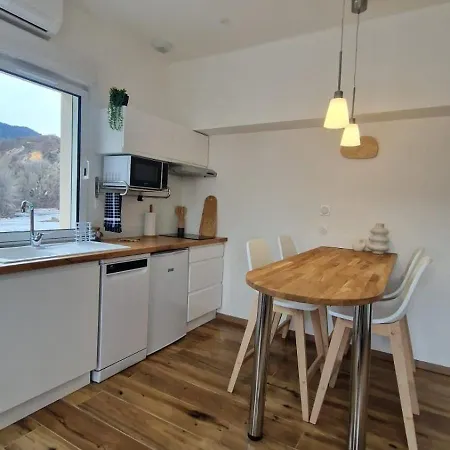 Au Bord De La Rivière * Digne-les-Bains