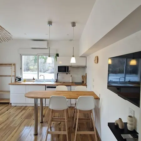 Appartement Au Bord De La Rivière *