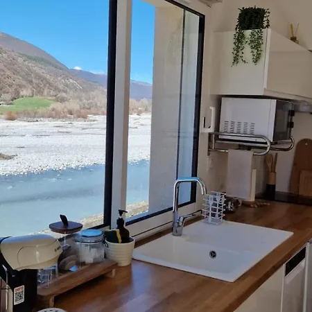 Appartement Au Bord De La Rivière