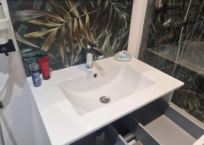 Au Bord De La Riviere Apartment