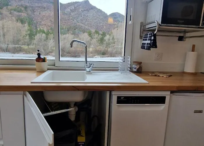 Au Bord De La Riviere Apartment