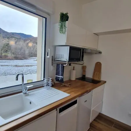 Apartment Au Bord De La Riviere *