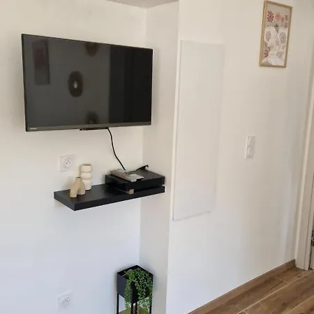 Au Bord De La Riviere Apartment