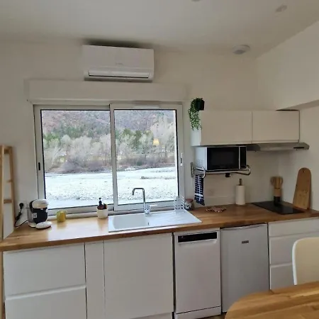 Apartment Au Bord De La Riviere *